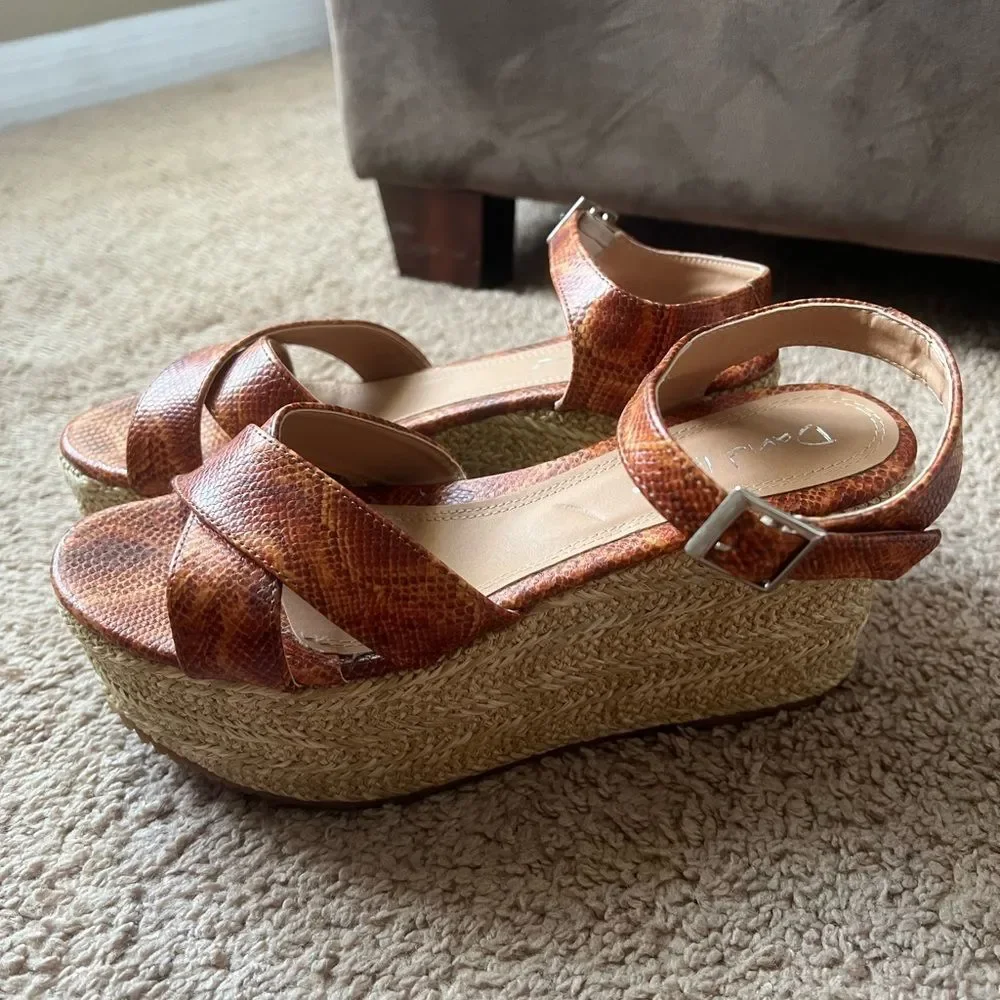 David Isaac women’s espadrille platform wedges size 9